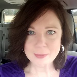 Meet your Posher, Leigh ann